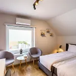 Nocleg ze śniadaniem Cecha &wellness 4*