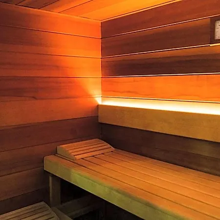 Cecha &wellness Oda ve Kahvaltı 4*