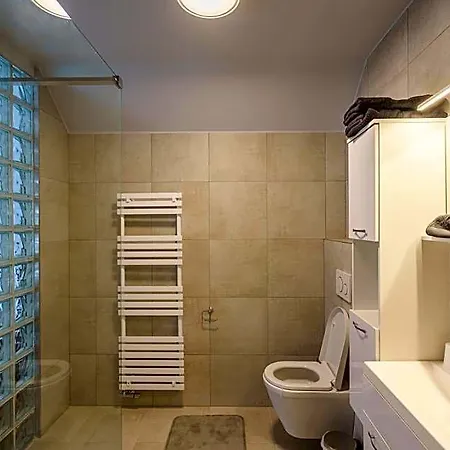 Oda ve Kahvaltı Cecha &wellness 4*
