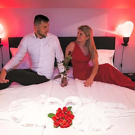 Oda ve Kahvaltı Cecha &wellness
