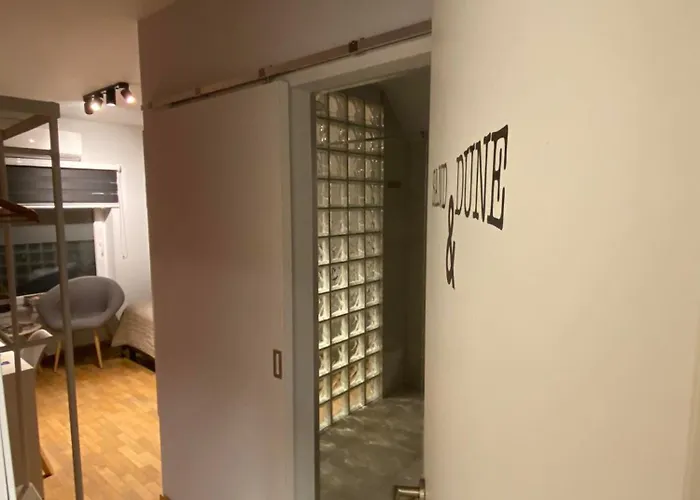 Alojamento de Acomodação e Pequeno-almoço Cecha &wellness 4*